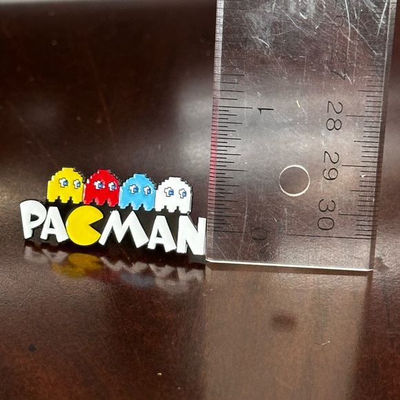 Pac-Man Pin - Picture 3 of 7
